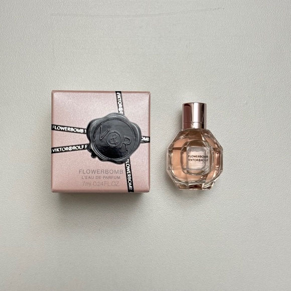 Viktor&Rolf Flowerbomb Deluxe Travel Size Mini 1 - Picture 1 of 2